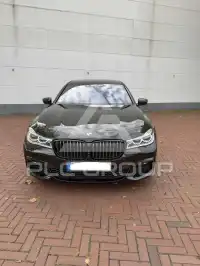 2016 BMW 750