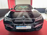 2016 BMW 750