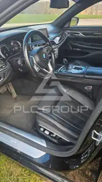 2016 BMW 750