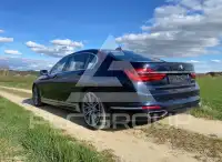 2016 BMW 750