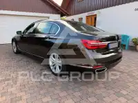 2016 BMW 750