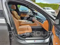 2016 BMW 750