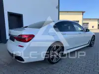 2016 BMW 750