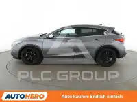 2016 Infinity Q30
