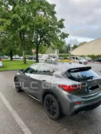 2016 Infinity Q30