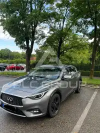 2016 Infinity Q30