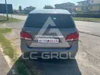 2016 Mercedes Benz B 180