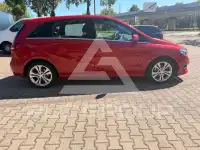 2016 Mercedes Benz B 180