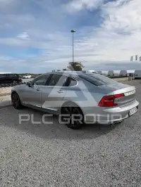 2016 Volvo S90