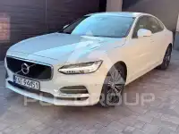 2016 Volvo S90