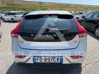 2016 Volvo V40