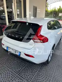 2016 Volvo V40