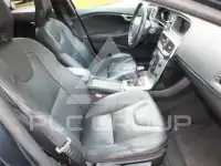 2016 Volvo V40