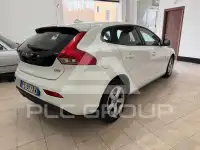 2016 Volvo V40