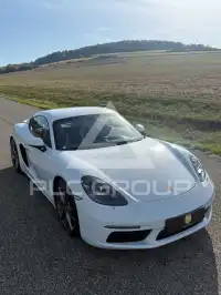 2016 Porsche Cayman