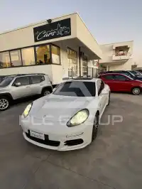 2016 Porsche Panamera
