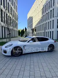 2016 Porsche Panamera