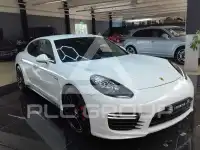 2016 Porsche Panamera
