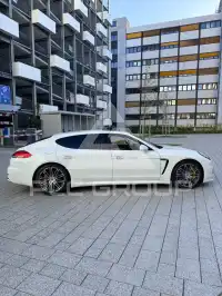 2016 Porsche Panamera
