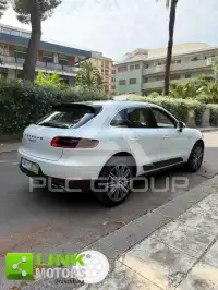 2016 Porsche MACAN