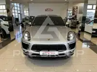 2016 Porsche MACAN