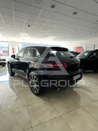 2016 Porsche MACAN