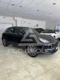 2016 Porsche MACAN