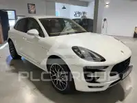 2016 Porsche MACAN