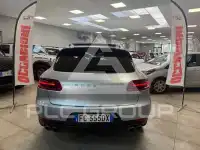 2016 Porsche MACAN