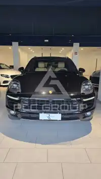 2016 Porsche MACAN