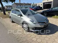 2016 Toyota AURIS