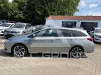2016 Toyota AURIS