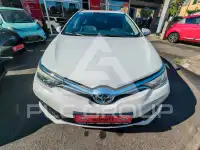 2016 Toyota AURIS