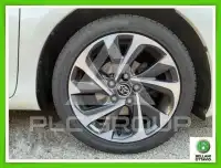 2016 Toyota AURIS