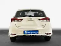 2016 Toyota AURIS