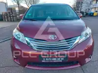 2016 Toyota SIENNA