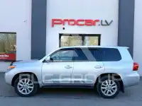 2016 Toyota LAND CRUISER