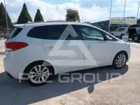 2016 KIA Carens