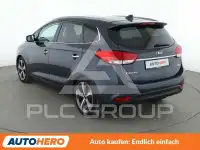 2016 KIA Carens