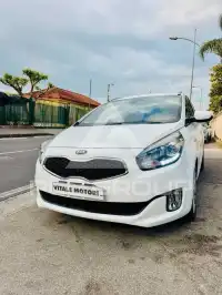 2016 KIA Carens