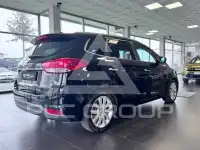 2016 KIA Carens