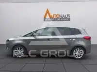 2016 KIA Carens