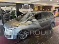 2016 KIA Carens