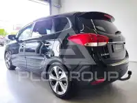 2016 KIA Carens