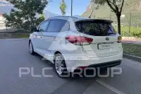 2016 KIA Carens