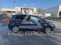 2016 KIA Carens