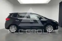 2016 KIA Carens