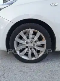 2016 KIA Carens