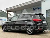 2016 KIA Carens