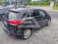 2016 KIA Carens